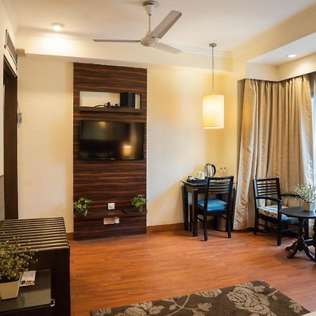 Ahuja Residency Cyber City II Gurgaon Eksteriør bilde