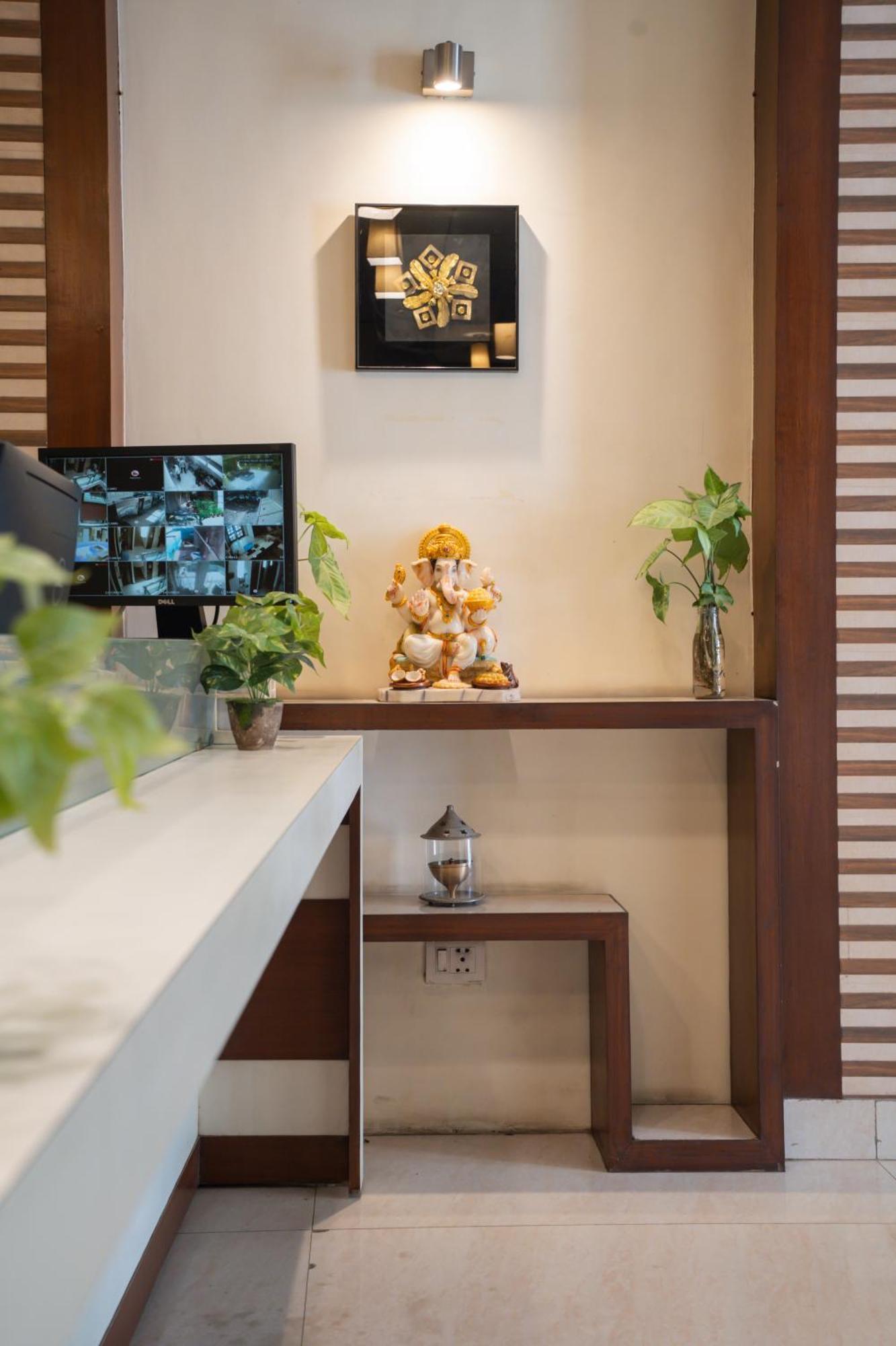 Ahuja Residency Cyber City II Gurgaon Eksteriør bilde