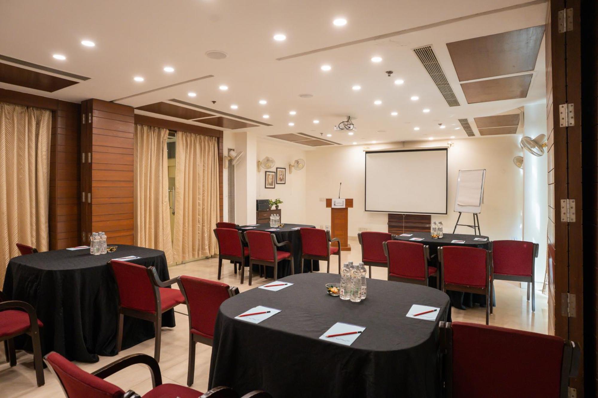 Ahuja Residency Cyber City II Gurgaon Eksteriør bilde