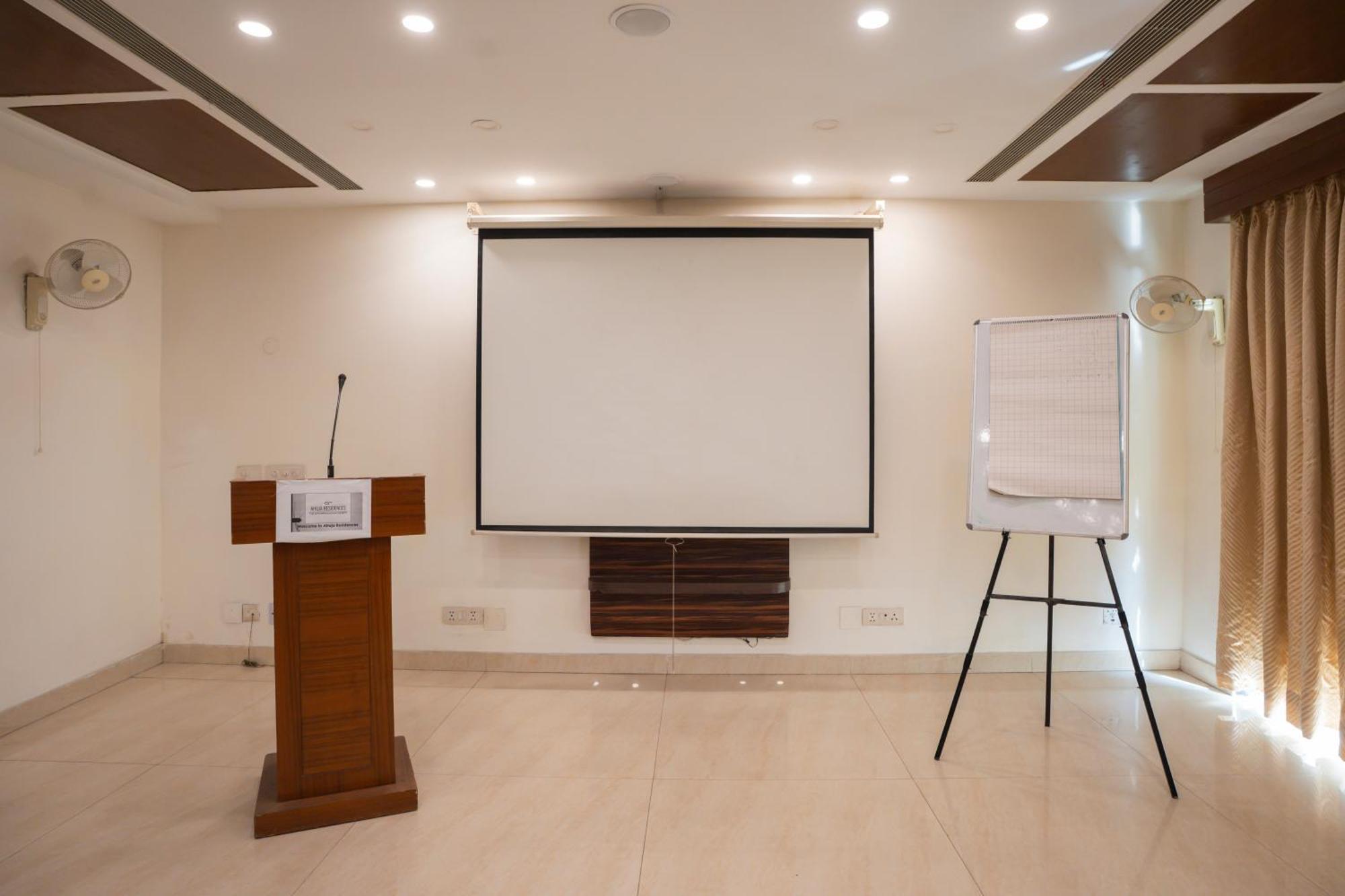 Ahuja Residency Cyber City II Gurgaon Eksteriør bilde